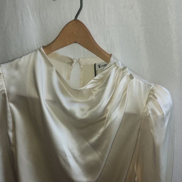 Lilysilk Cream Draped Blouse with Elegant Silhouette - Picture 4 of 7